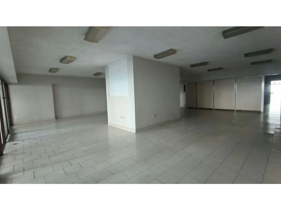 Se vende oficina/local 400m2 Santa Rosalía 6503 - 4