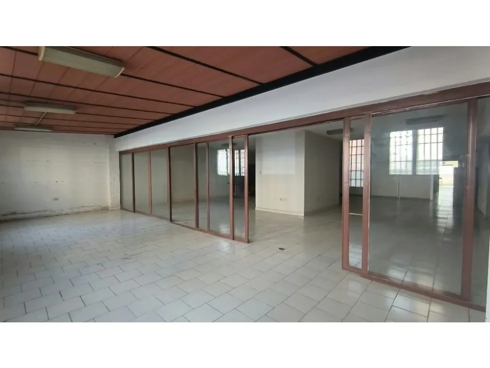 Se vende oficina/local 400m2 Santa Rosalía 6503 - 6