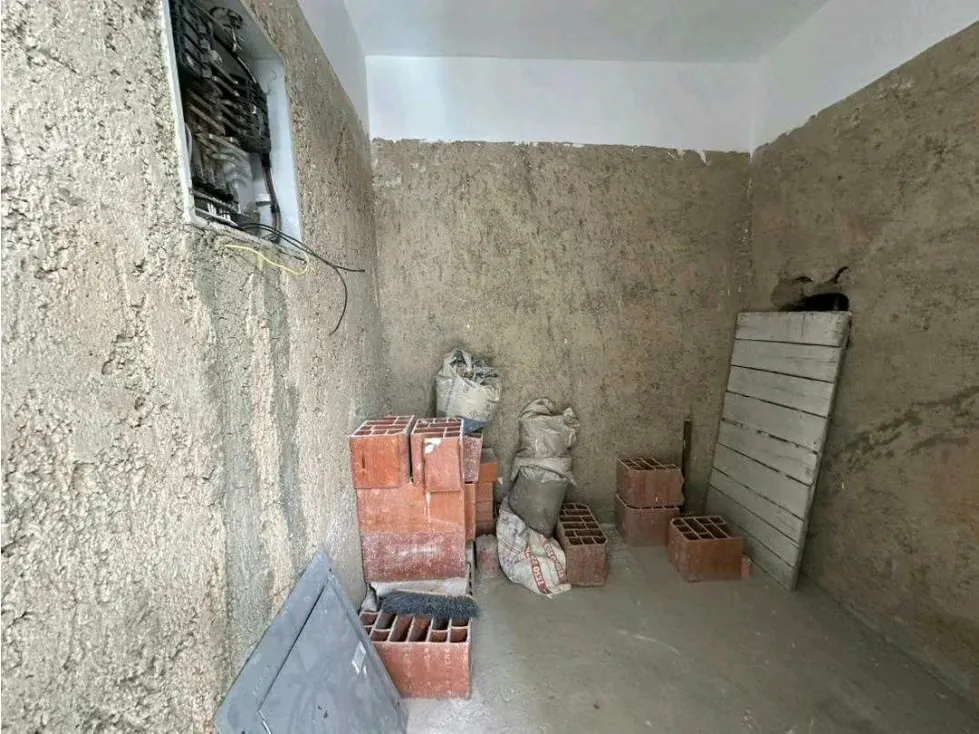 Se vende PH Res. 801 Urb. El rosal - 12