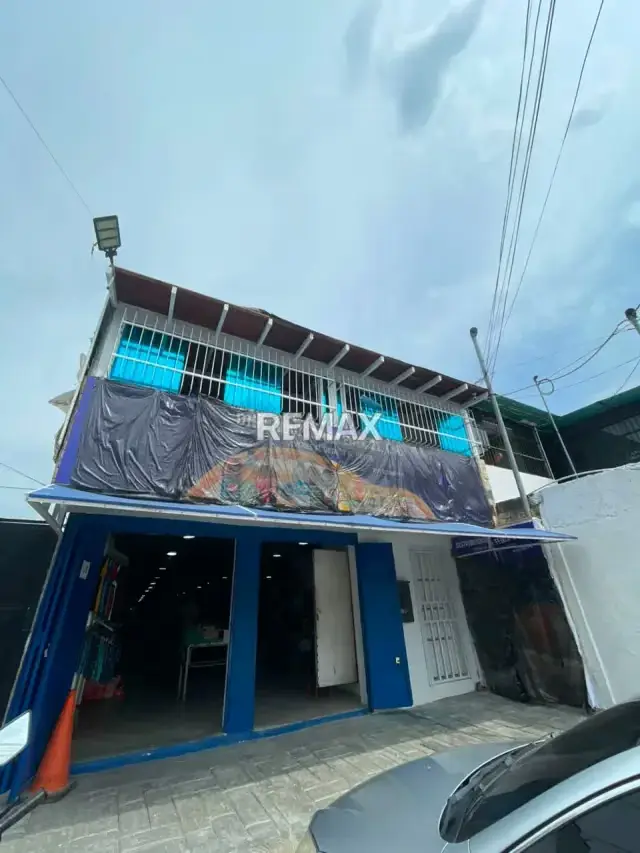 Oportunidad de Expansión Comercial en La Democracia En Venta Local Comercial.