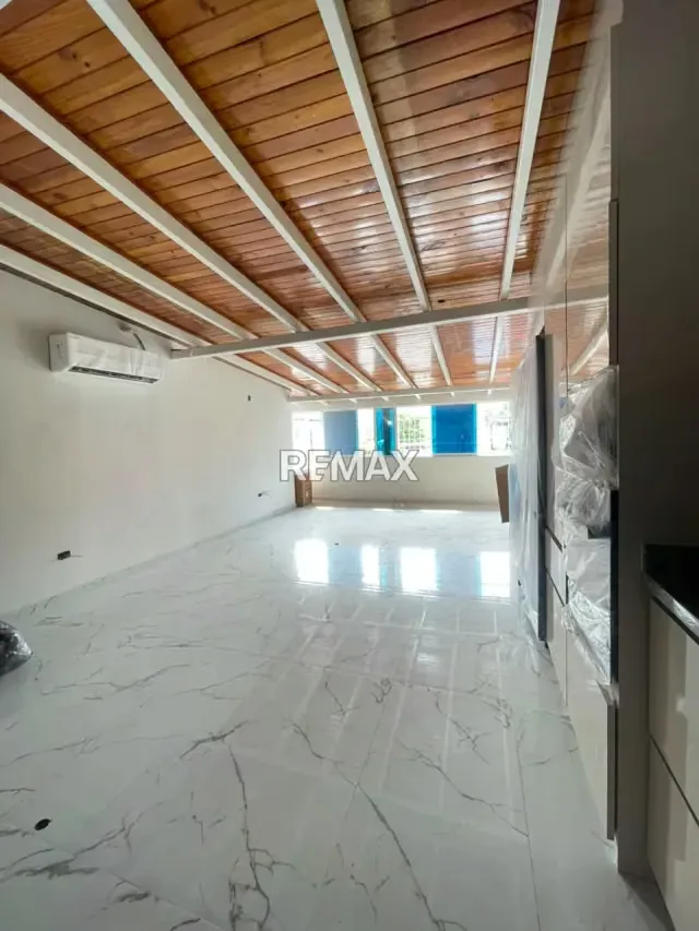 Oportunidad de Expansión Comercial en La Democracia En Venta Local Comercial. - 5