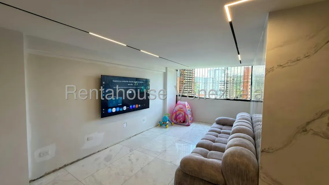 Apartamento (1 Nivel) en Venta en Baruta, Distrito Metropolitano - 3