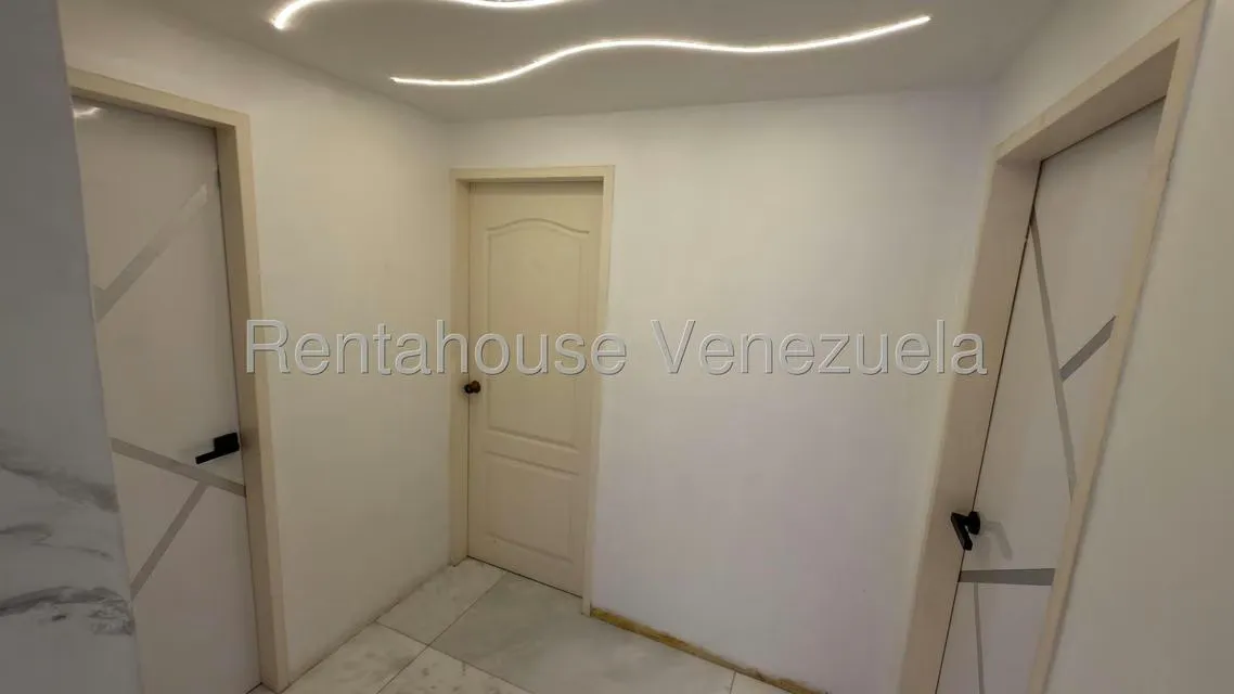 Apartamento (1 Nivel) en Venta en Baruta, Distrito Metropolitano - 10