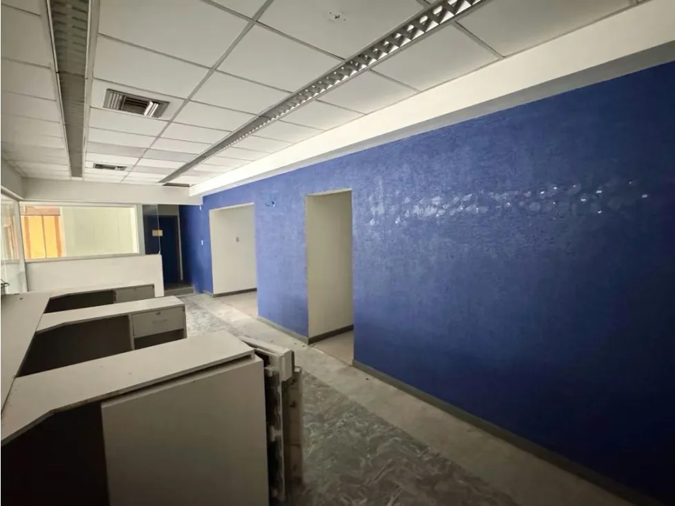 En Venta Local Comercial en Los Palos Grandes. Chacao - Caracas - 12