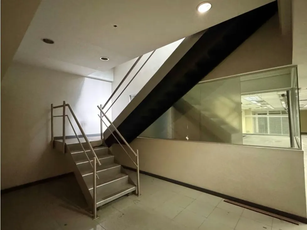 En Venta Local Comercial en Los Palos Grandes. Chacao - Caracas - 14