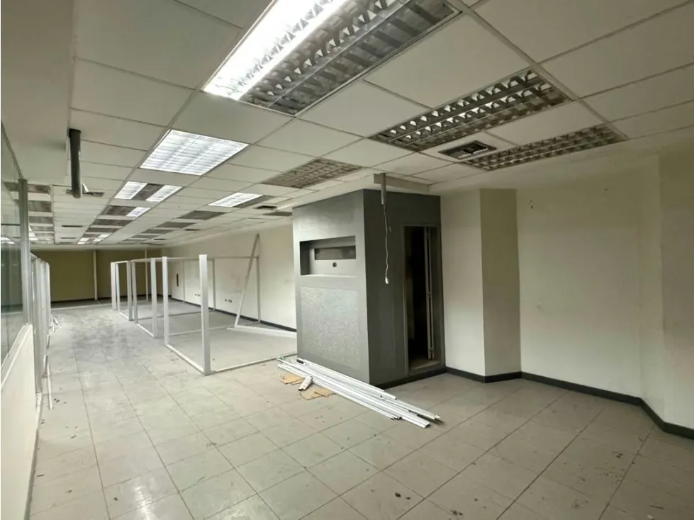 En Venta Local Comercial en Los Palos Grandes. Chacao - Caracas - 15