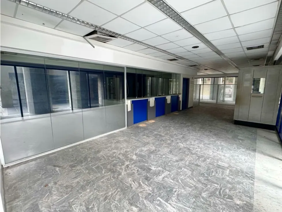 En Venta Local Comercial en Los Palos Grandes. Chacao - Caracas - 9