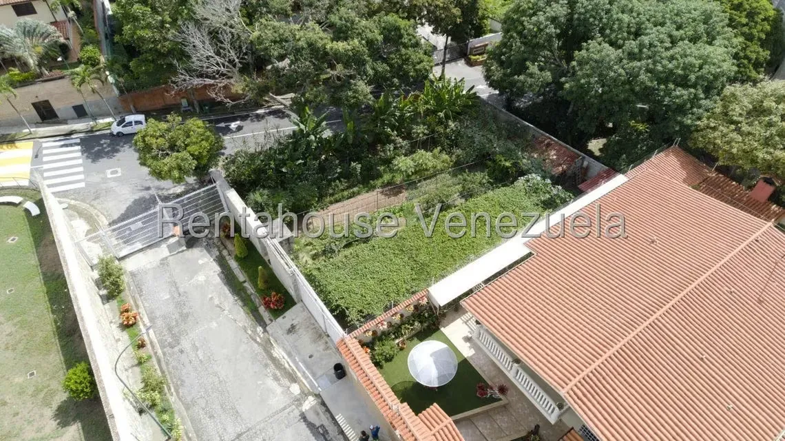 Terreno (Residencial) en Venta en La Tahona, Distrito Metropolitano - 11