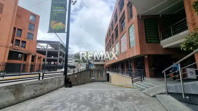LOCAL COMERCIAL EN ALQUILER PLANTA BAJA PB-12 C.C. GALERIA LAS AMERICAS - 14