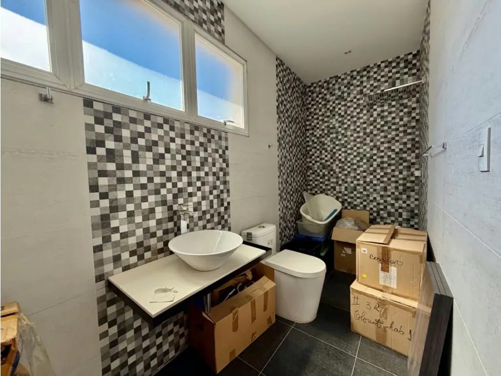 Se vende PH Duplex 650m2 6h+s/9b/5p Los Palos Grandes - 21