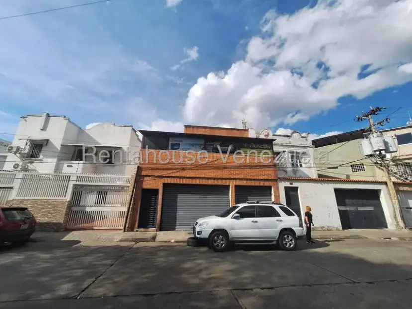 Casa (Multipes Niveles) en Venta en Los Rosales, Distrito Metropolitano