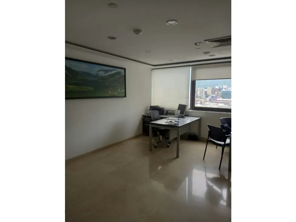 Se vende oficina 400m2 Chuao - 16