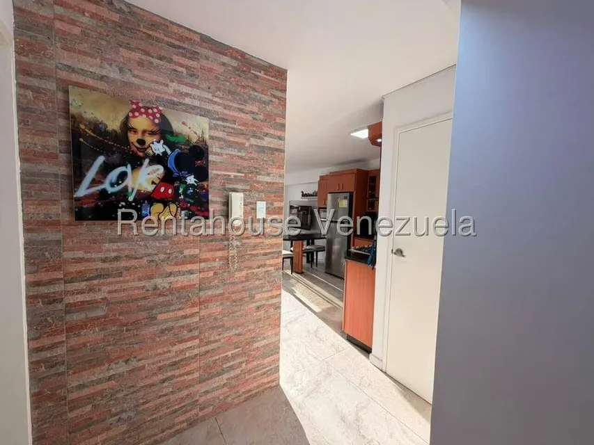 Apartamento (1 Nivel) en Venta en Los Samanes, Distrito Metropolitano - 2