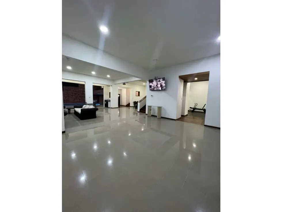 Vendo casa 850m2 Lomas de las Mercedes 4279 - 10