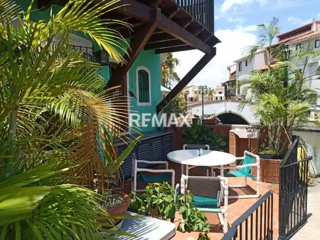 Alquiler fijo. Town house en Conjunto Residencial Pueblo Viejo