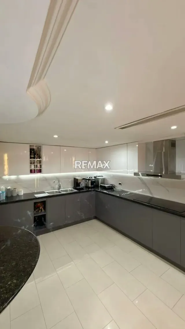 CASA EN VENTA URBANIZACIÓN CAMINOS DEL DORAL - 2