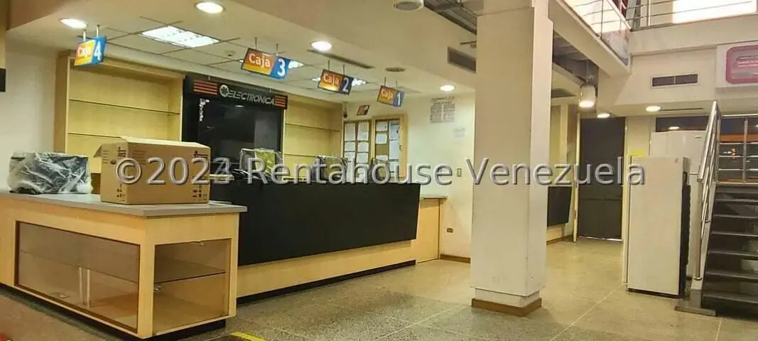 Local Comercial en Venta en Parroquia La Candelaria, Distrito Metropolitano - 2