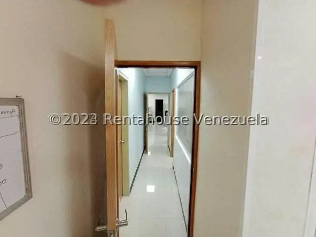 Local Comercial en Venta en Parroquia La Candelaria, Distrito Metropolitano - 24
