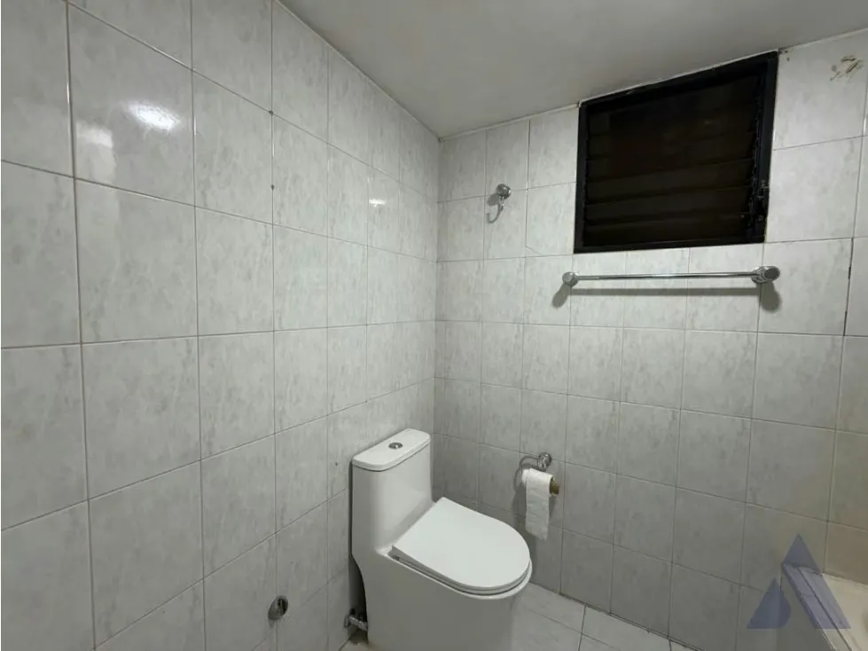 Vendo PB CAMPO ALEGRE 178mts2 con terraza-3H-3B-2 E-1M - 22