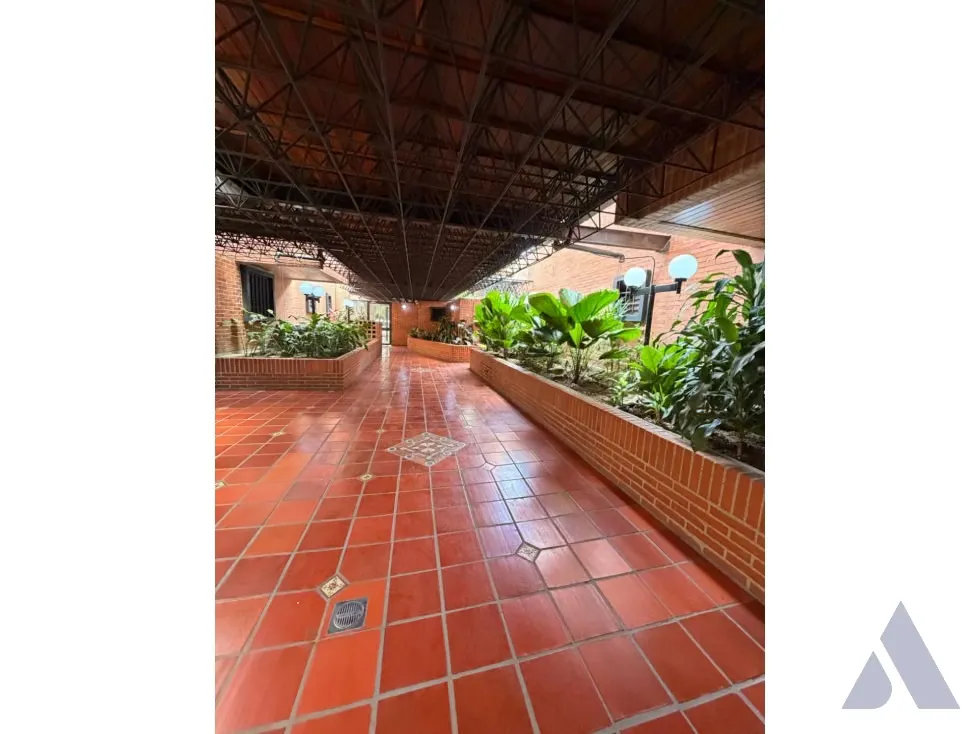 Vendo PB CAMPO ALEGRE 178mts2 con terraza-3H-3B-2 E-1M - 6