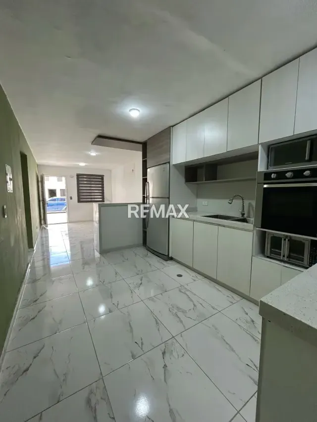 ¡HERMOSA CASA EN VENTA!