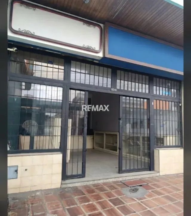 LOCAL COMERCIAL EN ALQUILER EN LA ERMITA - PASAJE CUMANA