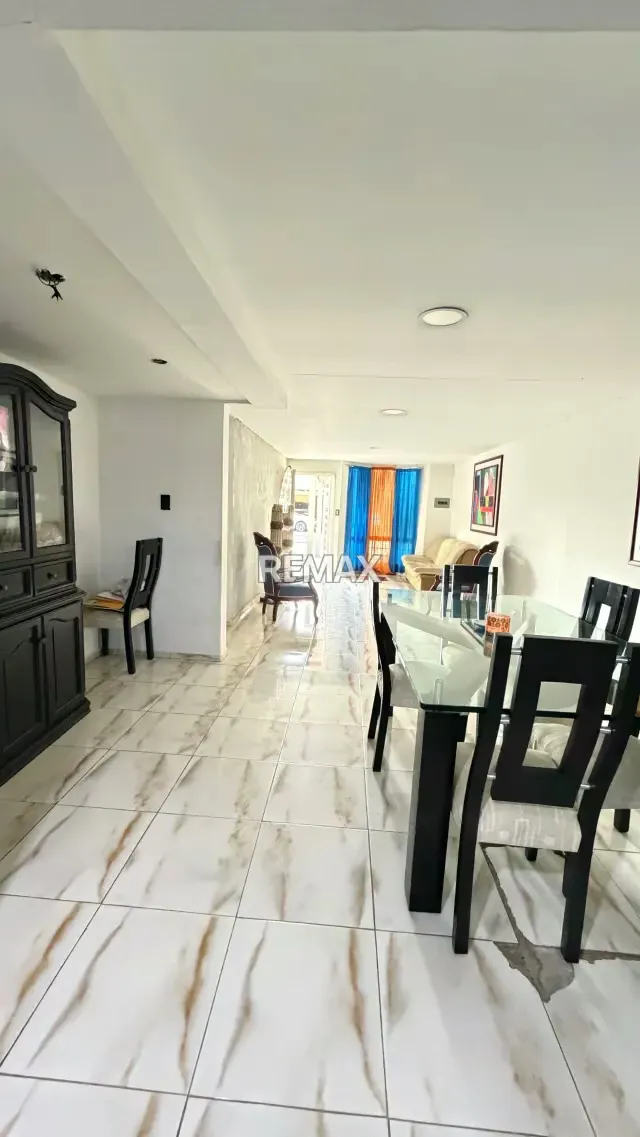 Se Vende casa en altos de korinsa - 2