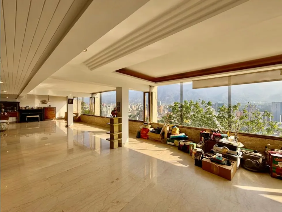 Se vende apto 470m2 3h+2s/5b/3p Chulavista - 3
