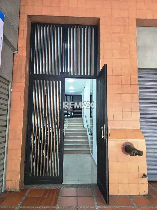 OFICINA EN VENTA - URB. PARROQUIA SANTA ROSALIA - 2