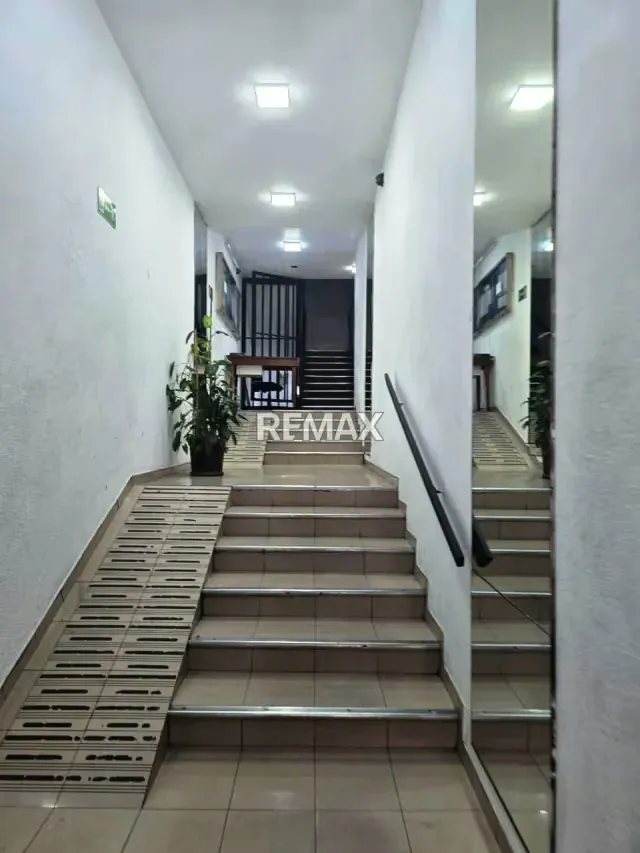 OFICINA EN VENTA - URB. PARROQUIA SANTA ROSALIA - 3