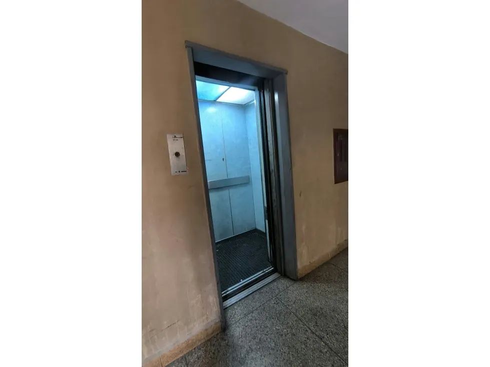 ALQUILER OFICINA AV LECUNA 100mts - 6