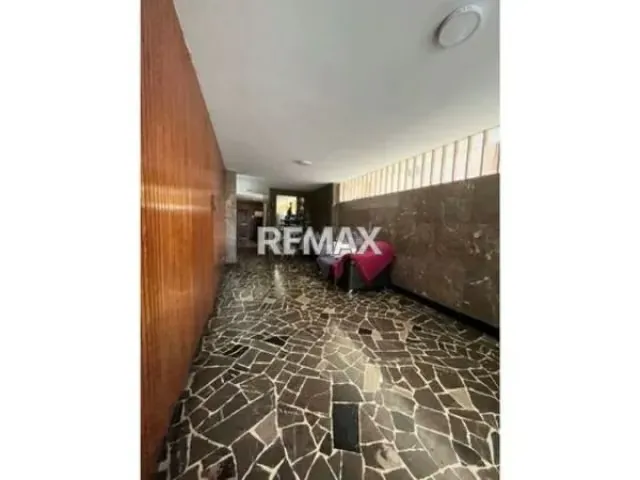 Amplio PH en venta. En Bello Monte - 3