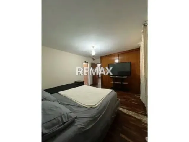 Amplio PH en venta. En Bello Monte - 6