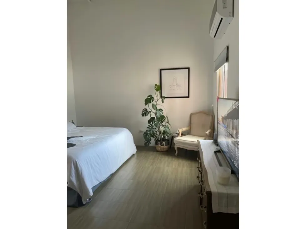Se vende casa 750m2 Prados Del Este 8227 - 28