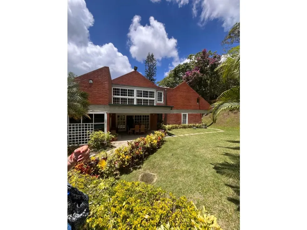 Se vende casa 813m2 La Lagunita 5508 - 2