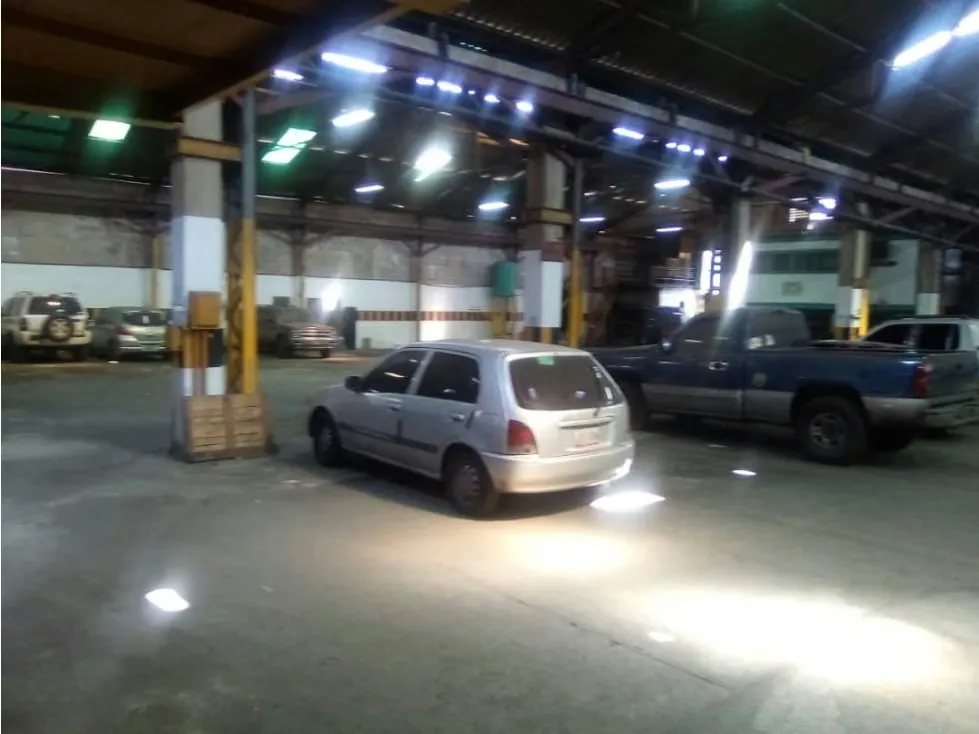 Vendo/alquilo galpón 3050m2 El Cementerio del Sur 3894 - 7