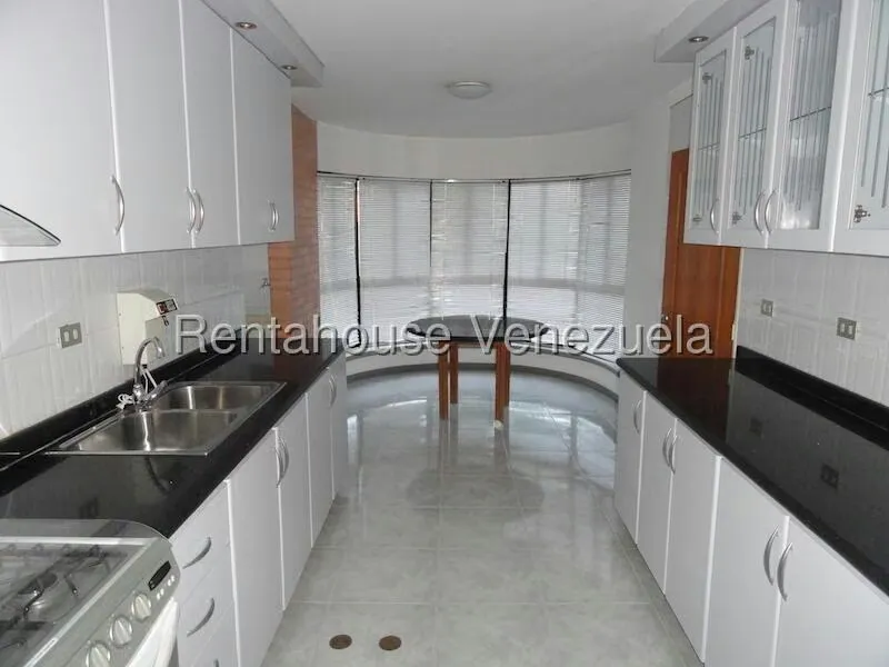 Apartamento (1 Nivel) en Alquiler en Miranda, Distrito Metropolitano - 13