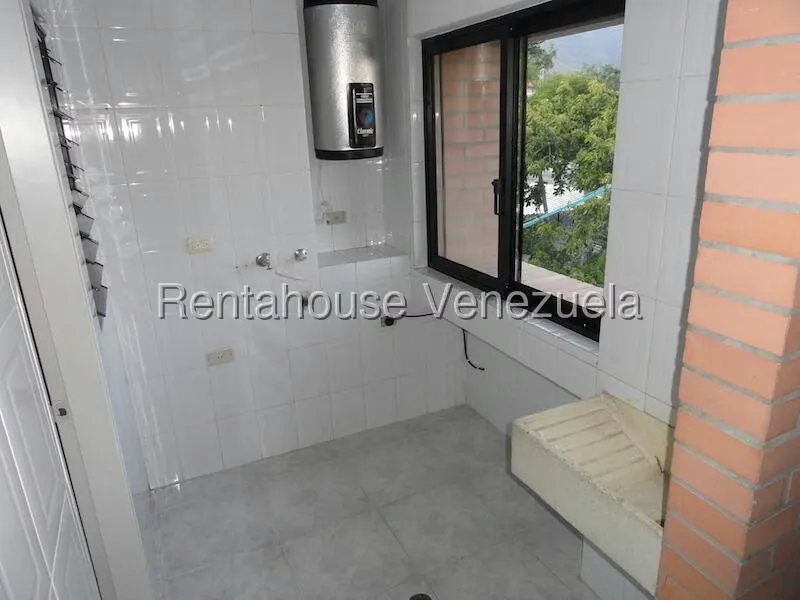 Apartamento (1 Nivel) en Alquiler en Miranda, Distrito Metropolitano - 22