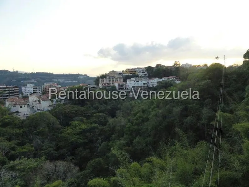 Apartamento (1 Nivel) en Alquiler en Miranda, Distrito Metropolitano - 26