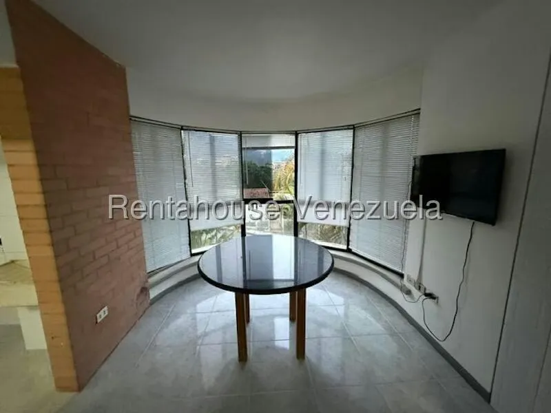 Apartamento (1 Nivel) en Alquiler en Miranda, Distrito Metropolitano - 37