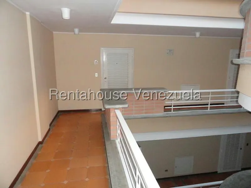 Apartamento (1 Nivel) en Alquiler en Miranda, Distrito Metropolitano - 9