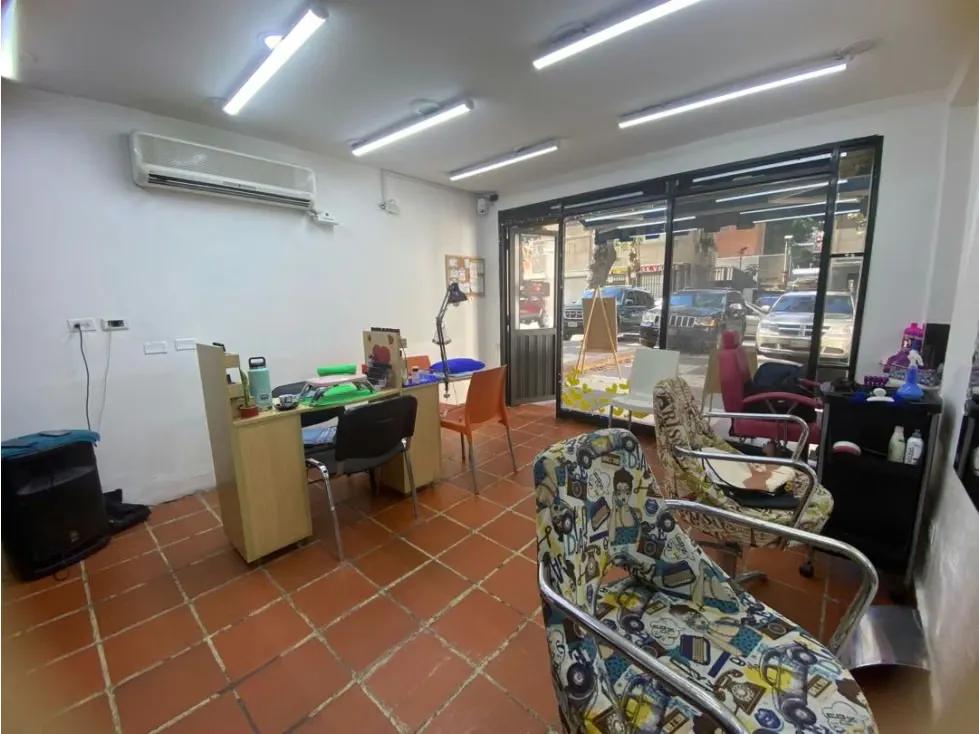 Venta de fondo de comercio de Peluquería Bello Monte 50m2. - 7