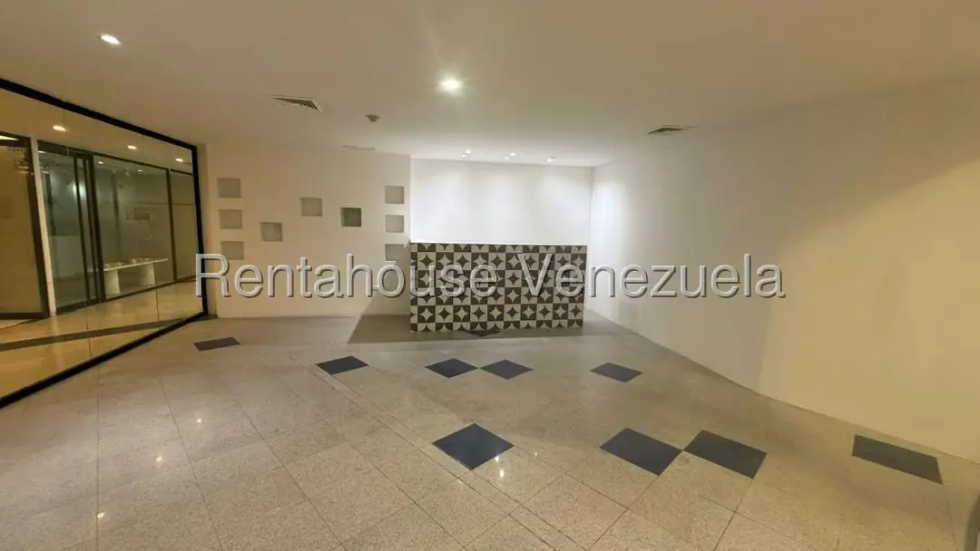 Local Comercial en Alquiler en La Viña, Carabobo - 6