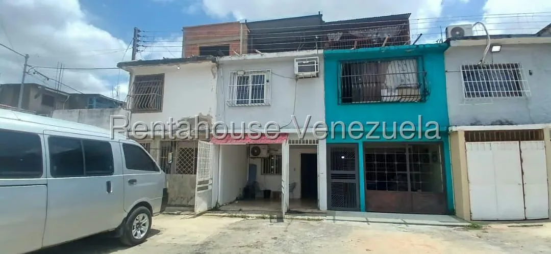 Casa (Multipes Niveles) en Venta en Ricardo Urriera, Carabobo