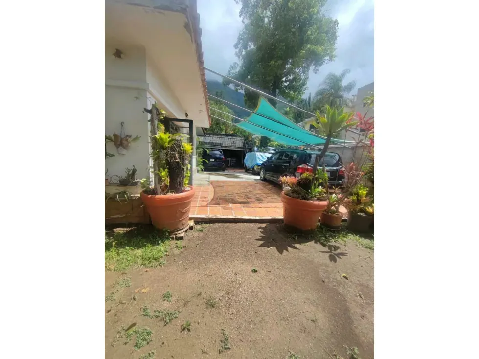 Se vende casa para remodelar 490m2 Altamira 0725 - 7