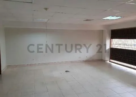 Se Alquila Local comercial u oficina en La Lago. Maracaibo - 8