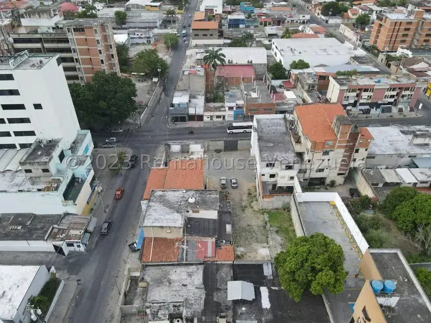 Terreno (Comercial) en Venta en Centro, Lara - 24