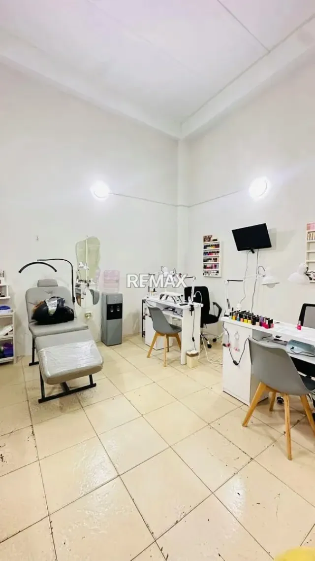 SE VENDE Local Comercial. Local N 3 Ubicación Tariba Municipio Cardenas - 4