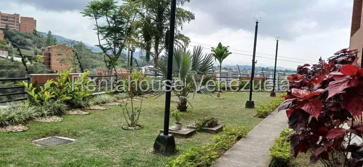 Apartamento (Multiples Niveles) en Venta en Colinas de La Tahona, Distrito Metropolitano - 3