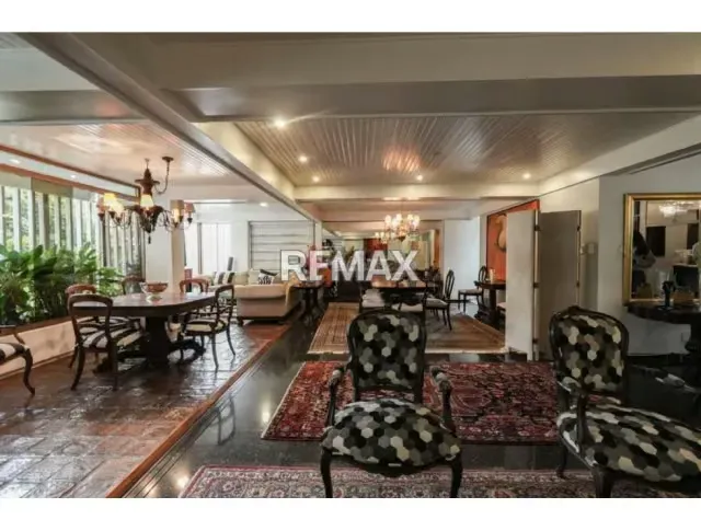 Edificio comercial y residencial en venta en Las Mercedes - 16
